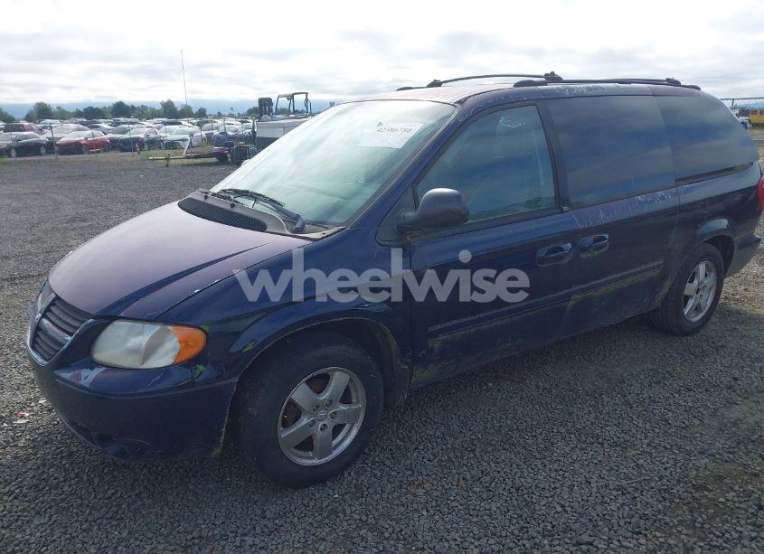 Photo 2 of 2005 Dodge Grand CARAVAN SXT (VIN 2D8GP44L55R266473)