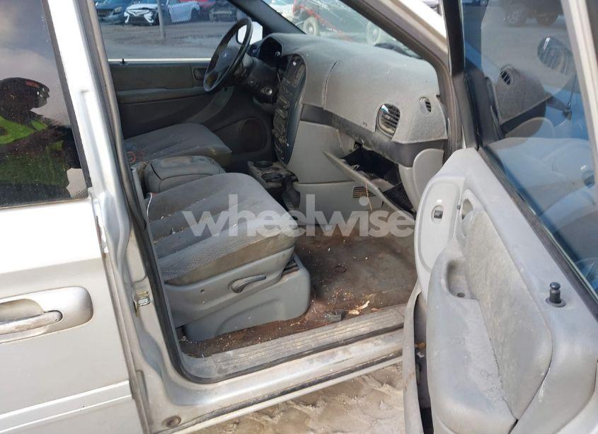 Photo 5 of 2005 Dodge Grand CARAVAN SXT (VIN 2D8GP44L75R153611)