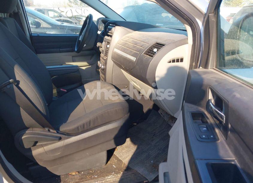 Photo 5 of 2009 Dodge Grand CARAVAN SE (VIN 2D8HN44EX9R612857)