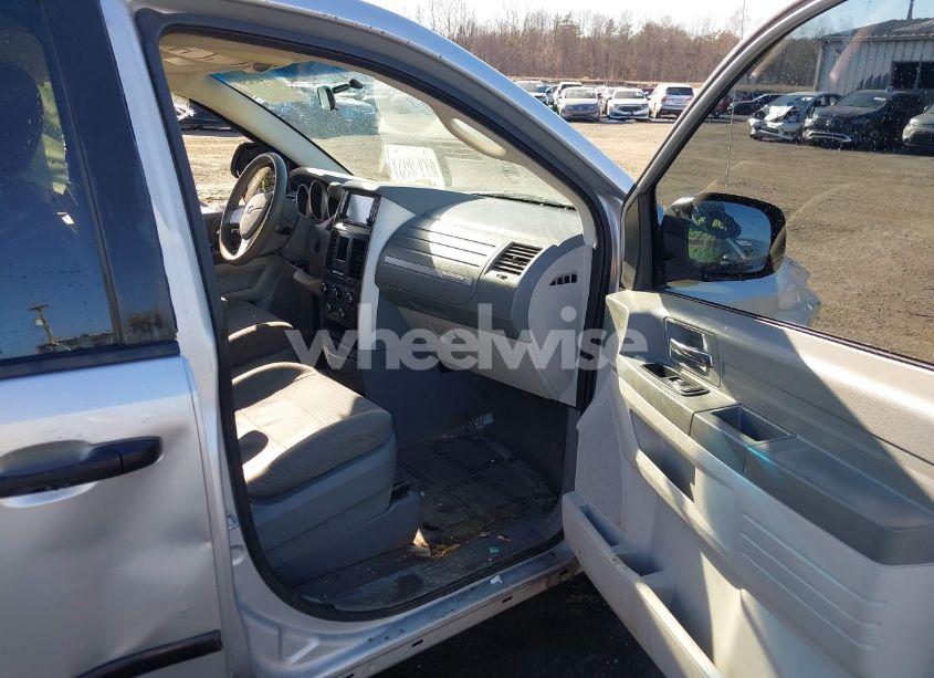 Photo 5 of 2008 Dodge Grand CARAVAN SE (VIN 2D8HN44H58R693095)