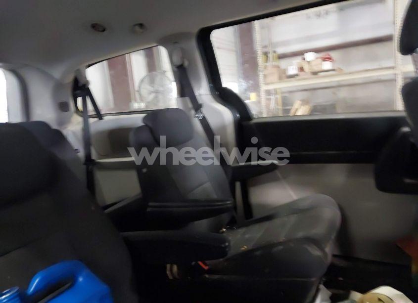 Photo 8 of 2008 Dodge Grand CARAVAN SE (VIN 2D8HN44H98R685453)