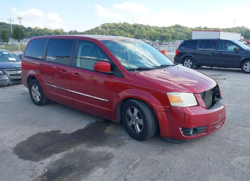 2008 Dodge Grand CARAVAN SXT (VIN 2D8HN54P28R111113) main photo