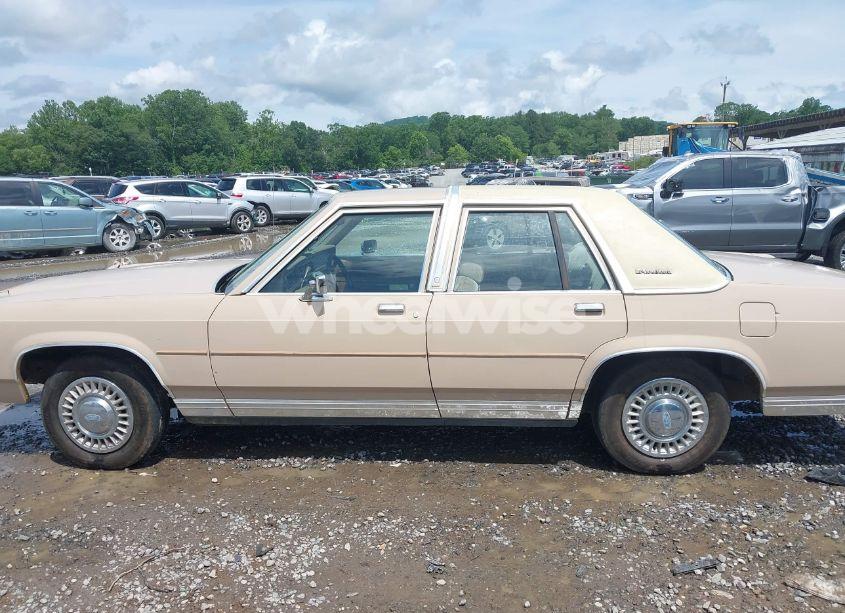 Photo 14 of 1989 Ford Crown VICTORIA (VIN 2FABP73F6KX212652)