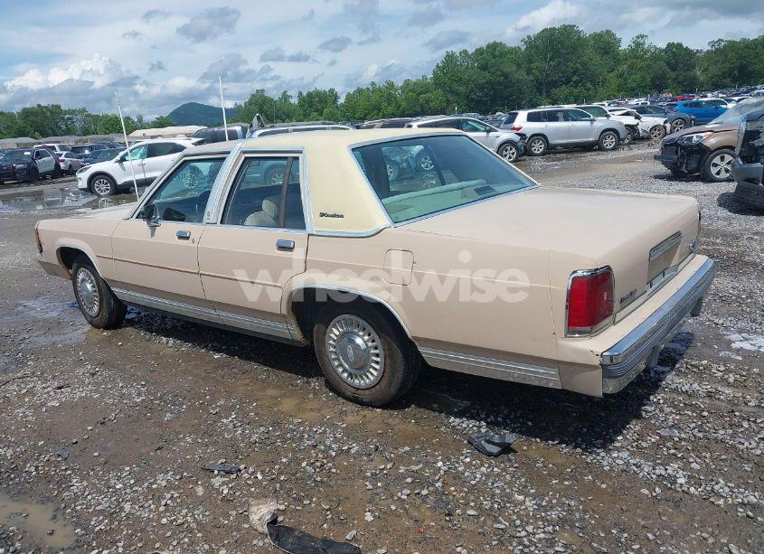 Photo 3 of 1989 Ford Crown VICTORIA (VIN 2FABP73F6KX212652)