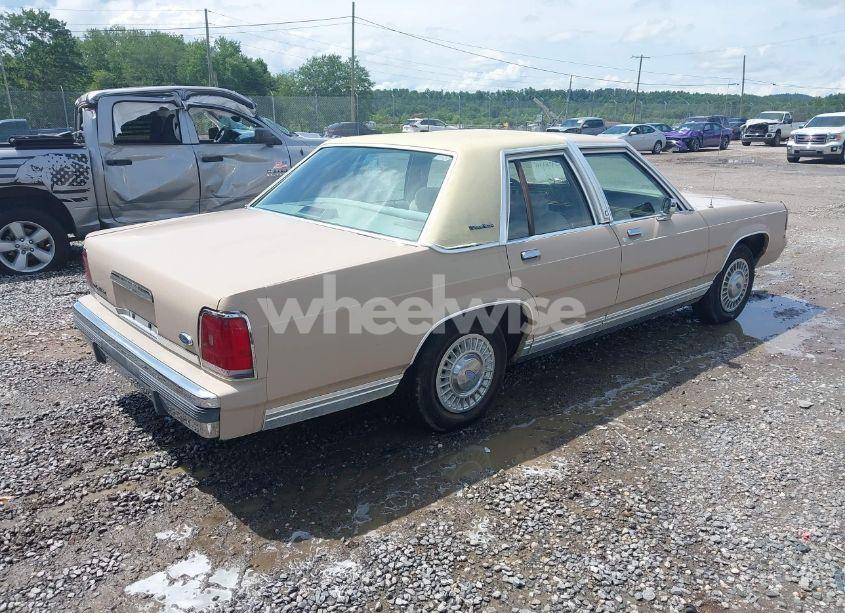 Photo 4 of 1989 Ford Crown VICTORIA (VIN 2FABP73F6KX212652)