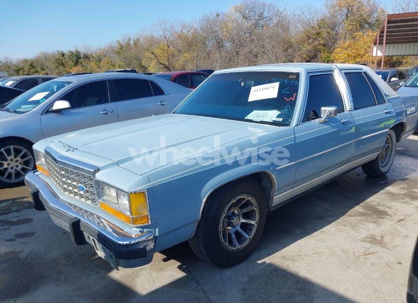 1987 Ford Crown