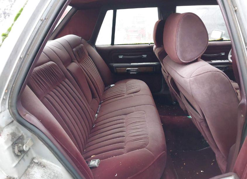 Photo 8 of 1988 Ford Crown VICTORIA LX (VIN 2FABP74F2JX162653)