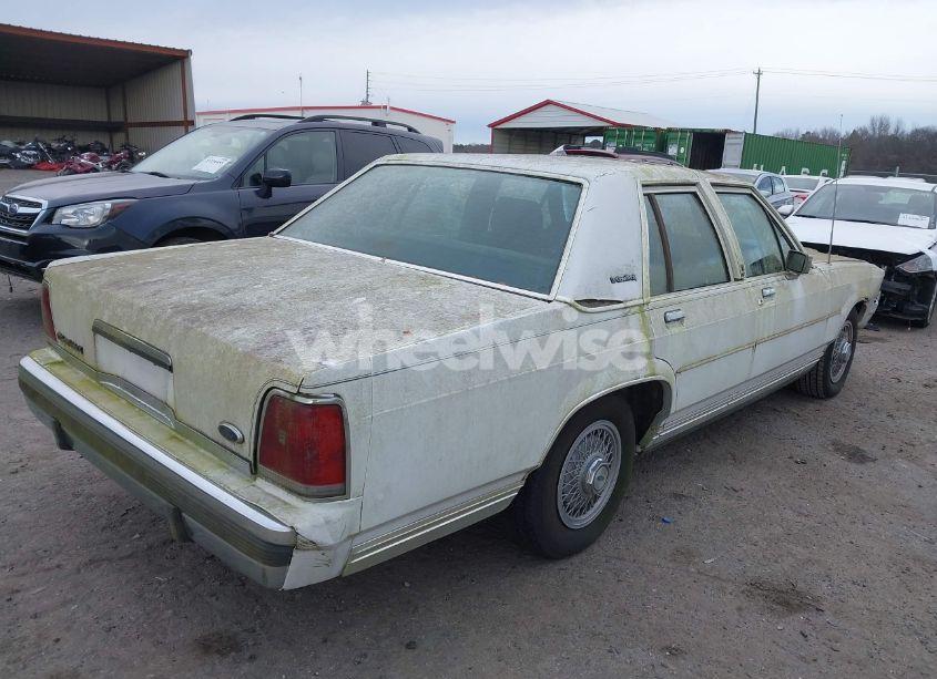 Photo 4 of 1988 Ford Crown VICTORIA LX (VIN 2FABP74F4JX106181)