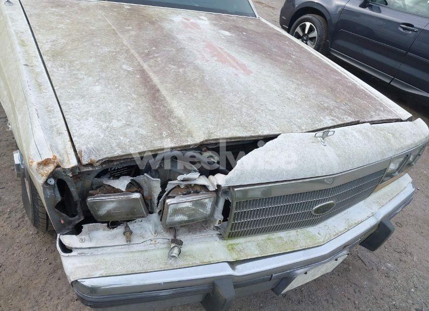 Photo 6 of 1988 Ford Crown VICTORIA LX (VIN 2FABP74F4JX106181)