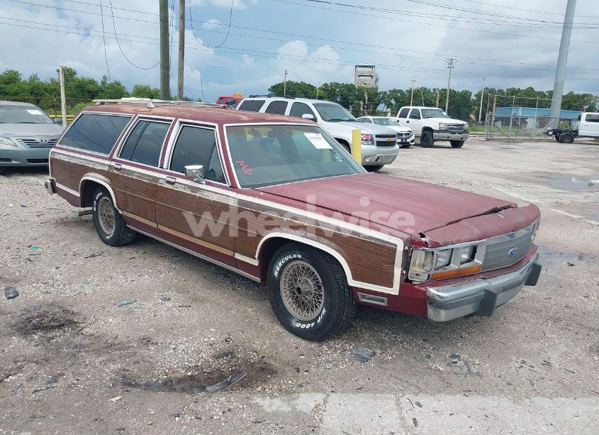 1988 Ford Crown VICTORIA COUNTRY SQUIRE LX (VIN 2FABP79F3JX156692) main photo