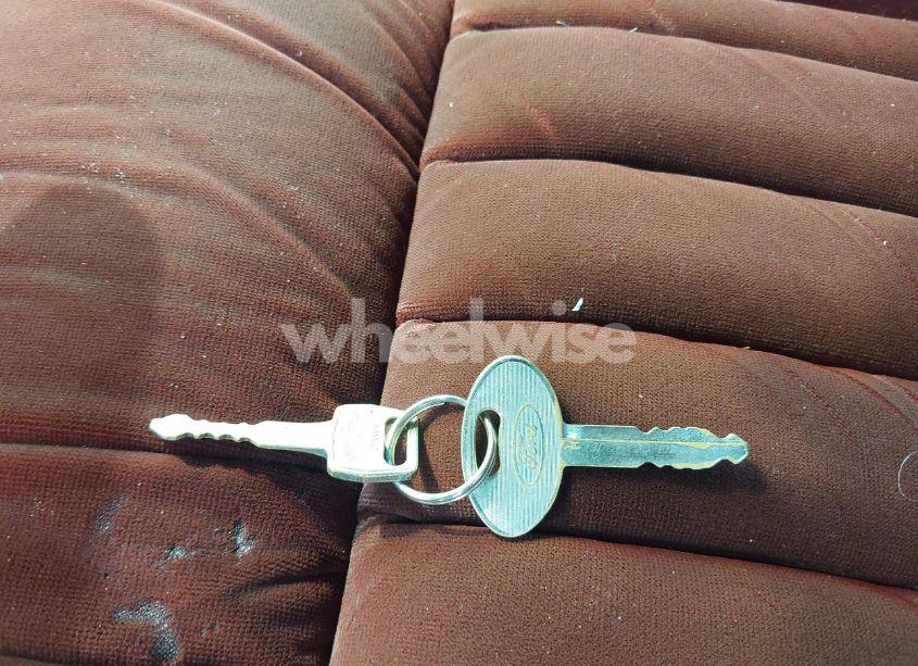 Photo 11 of 1988 Ford Crown VICTORIA COUNTRY SQUIRE LX (VIN 2FABP79F3JX156692)