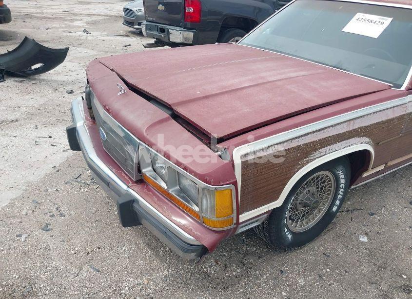 Photo 6 of 1988 Ford Crown VICTORIA COUNTRY SQUIRE LX (VIN 2FABP79F3JX156692)