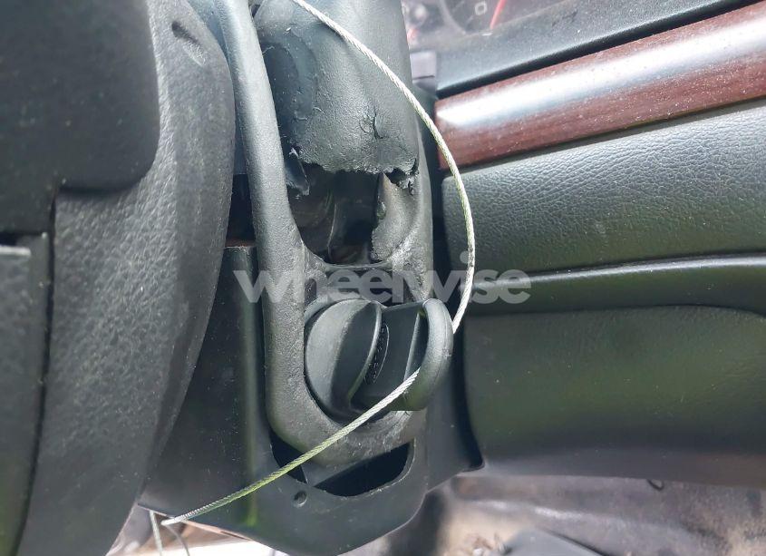 Photo 11 of 2011 Ford Crown VICTORIA COMMERCIAL LONG WHEELBASE (VIN 2FABP7AV4BX166216)