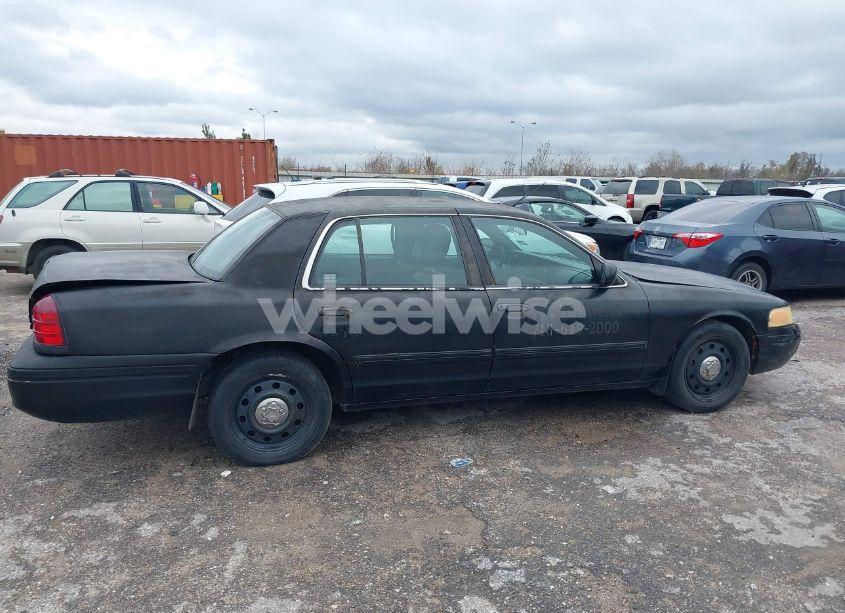 Photo 13 of 2011 Ford Crown VICTORIA COMMERCIAL LONG WHEELBASE (VIN 2FABP7AV4BX166216)