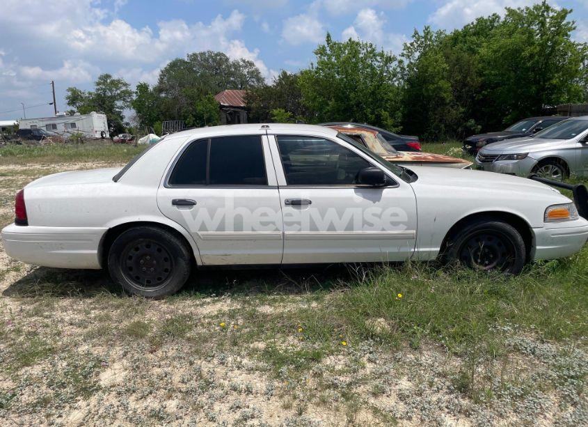Photo 11 of 2010 Ford Crown VICTORIA POLICE/POLICE INTERCEPTOR (VIN 2FABP7BV0AX142346)