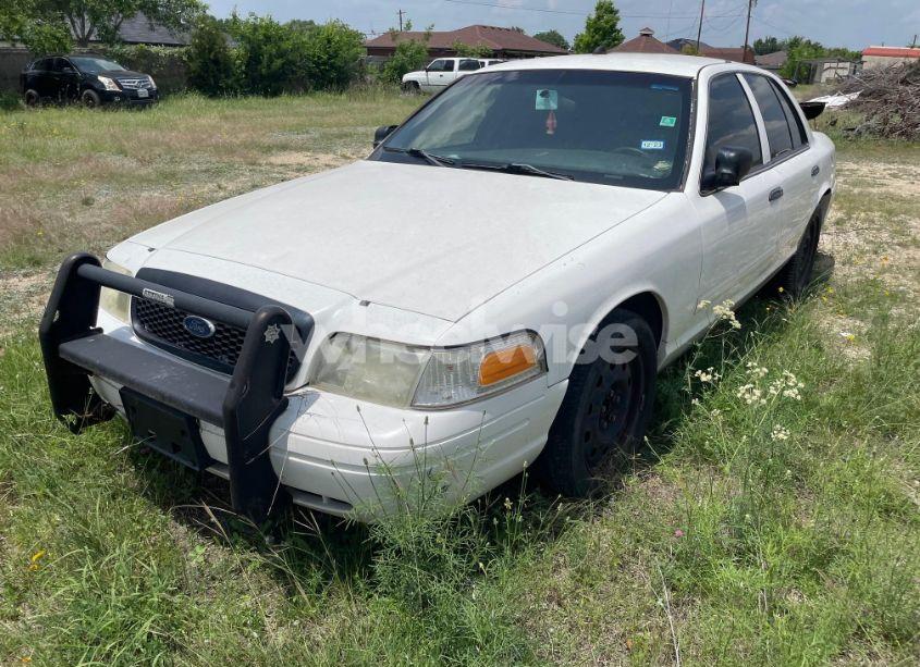 Photo 2 of 2010 Ford Crown VICTORIA POLICE/POLICE INTERCEPTOR (VIN 2FABP7BV0AX142346)