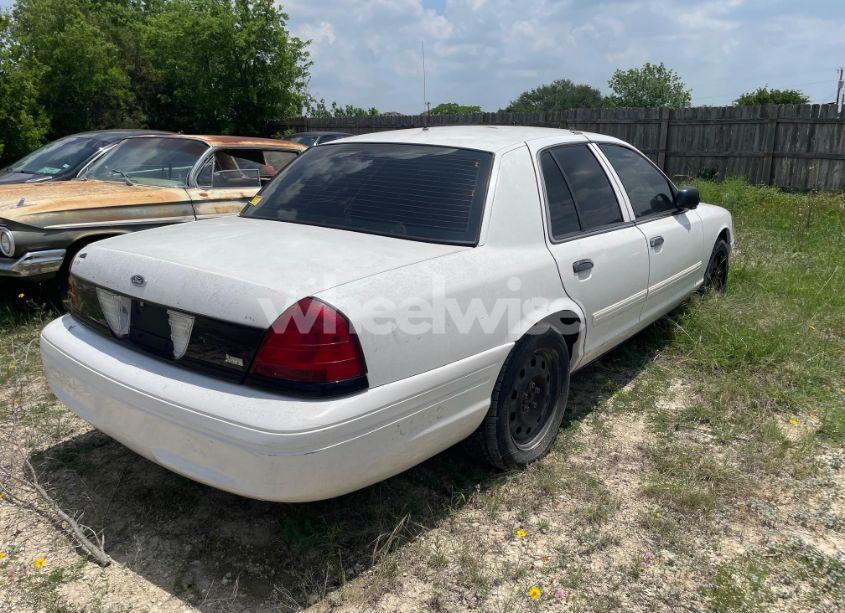 Photo 3 of 2010 Ford Crown VICTORIA POLICE/POLICE INTERCEPTOR (VIN 2FABP7BV0AX142346)
