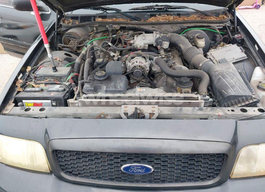 Photo 10 of 2010 Ford Crown VICTORIA POLICE/POLICE INTERCEPTOR (VIN 2FABP7BV1AX108559)