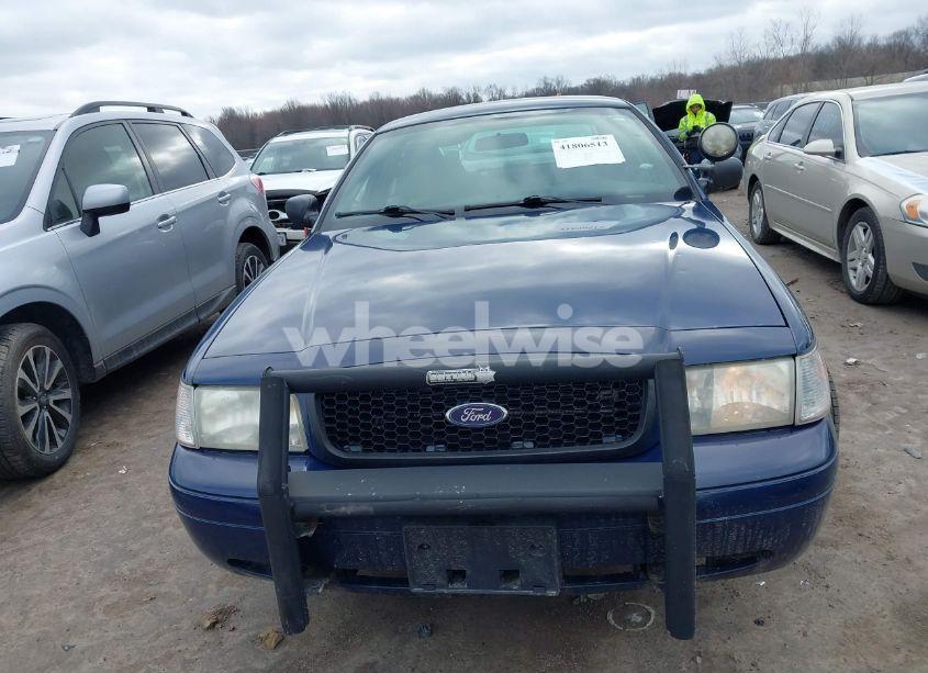 Photo 12 of 2010 Ford Crown VICTORIA POLICE/POLICE INTERCEPTOR (VIN 2FABP7BV1AX123420)