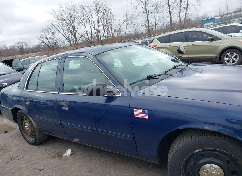 Photo 13 of 2010 Ford Crown VICTORIA POLICE/POLICE INTERCEPTOR (VIN 2FABP7BV1AX123420)