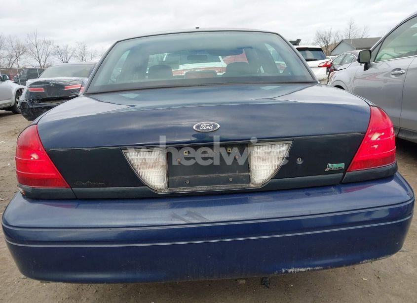 Photo 16 of 2010 Ford Crown VICTORIA POLICE/POLICE INTERCEPTOR (VIN 2FABP7BV1AX123420)