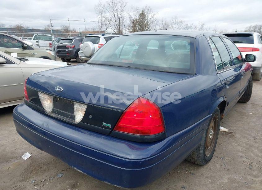 Photo 4 of 2010 Ford Crown VICTORIA POLICE/POLICE INTERCEPTOR (VIN 2FABP7BV1AX123420)