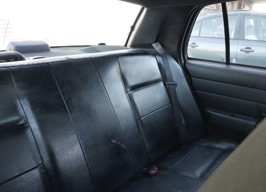 Photo 8 of 2010 Ford Crown VICTORIA POLICE INTERCEPTOR (VIN 2FABP7BV1AX130738)