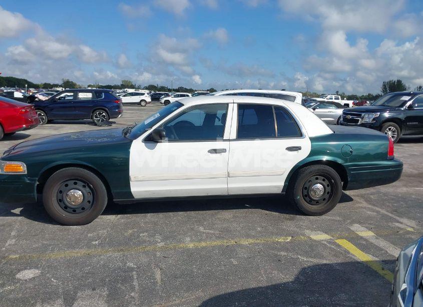 Photo 14 of 2010 Ford Crown VICTORIA POLICE/POLICE INTERCEPTOR (VIN 2FABP7BV1AX131372)