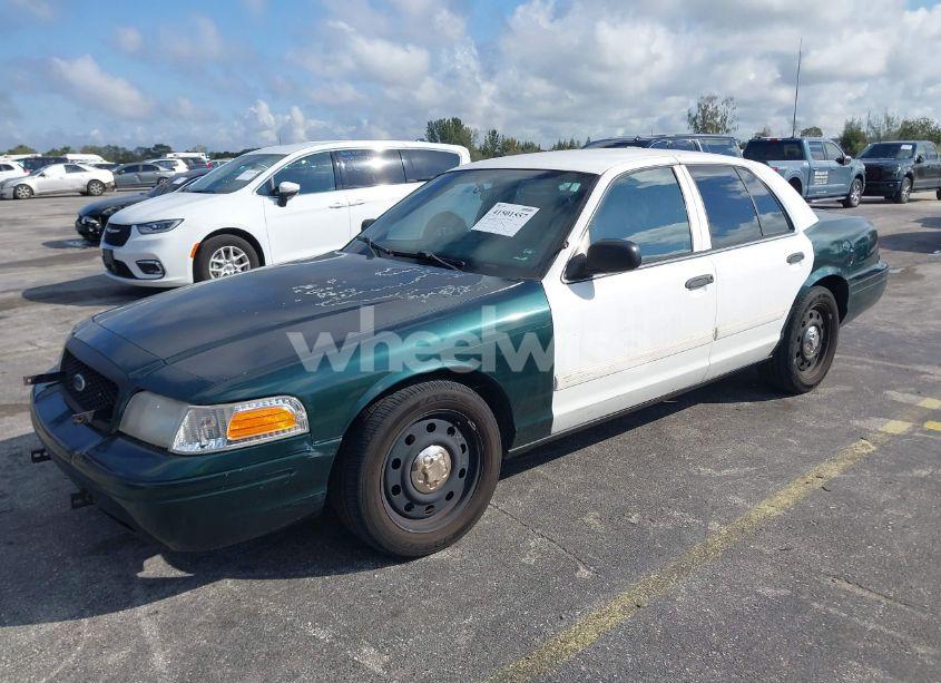 Photo 2 of 2010 Ford Crown VICTORIA POLICE/POLICE INTERCEPTOR (VIN 2FABP7BV1AX131372)
