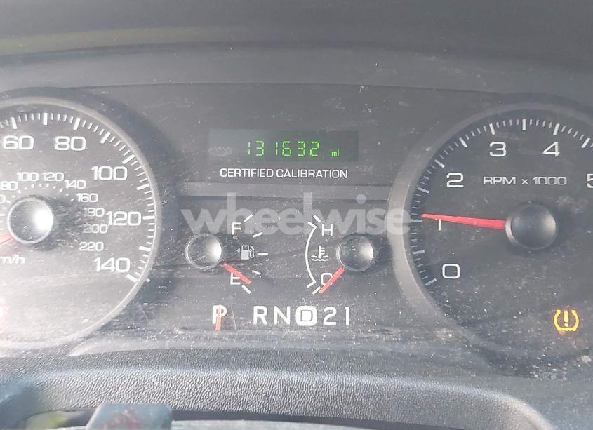 Photo 7 of 2010 Ford Crown VICTORIA POLICE/POLICE INTERCEPTOR (VIN 2FABP7BV1AX131372)