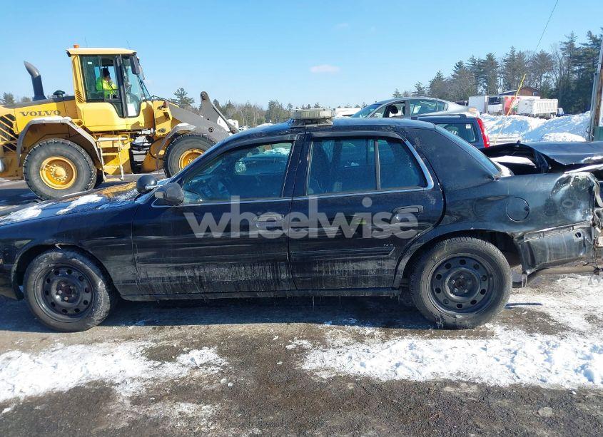 Photo 14 of 2011 Ford Crown VICTORIA POLICE INTERCEPTOR (VIN 2FABP7BV1BX172280)
