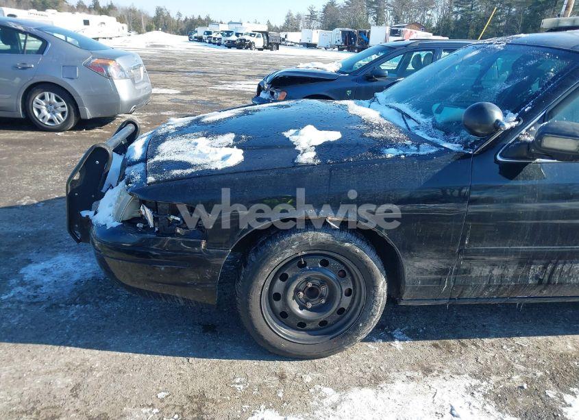 Photo 21 of 2011 Ford Crown VICTORIA POLICE INTERCEPTOR (VIN 2FABP7BV1BX172280)
