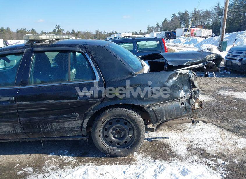 Photo 6 of 2011 Ford Crown VICTORIA POLICE INTERCEPTOR (VIN 2FABP7BV1BX172280)