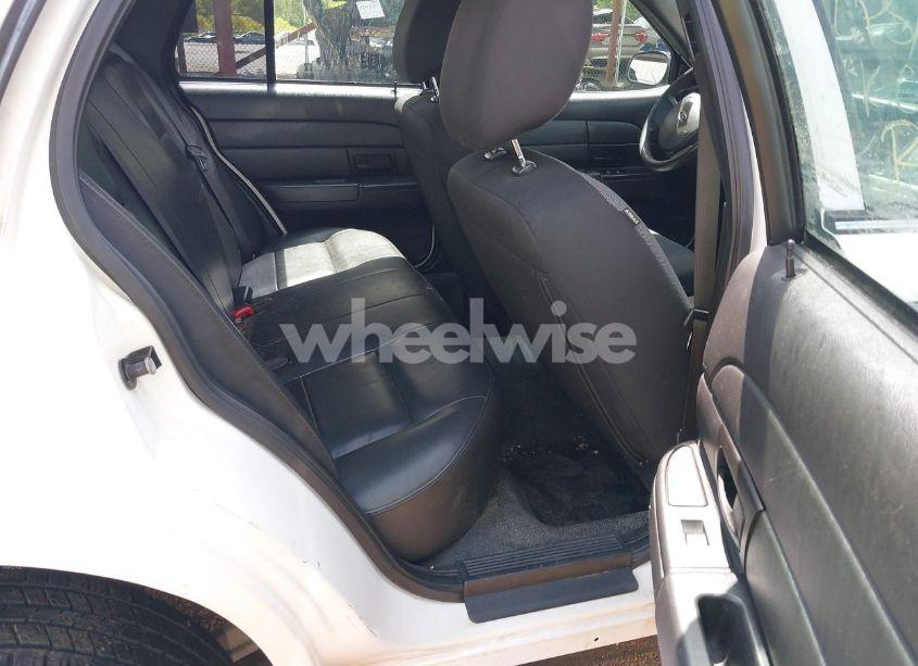 Photo 8 of 2011 Ford Crown VICTORIA POLICE INTERCEPTOR (VIN 2FABP7BV1BX183411)