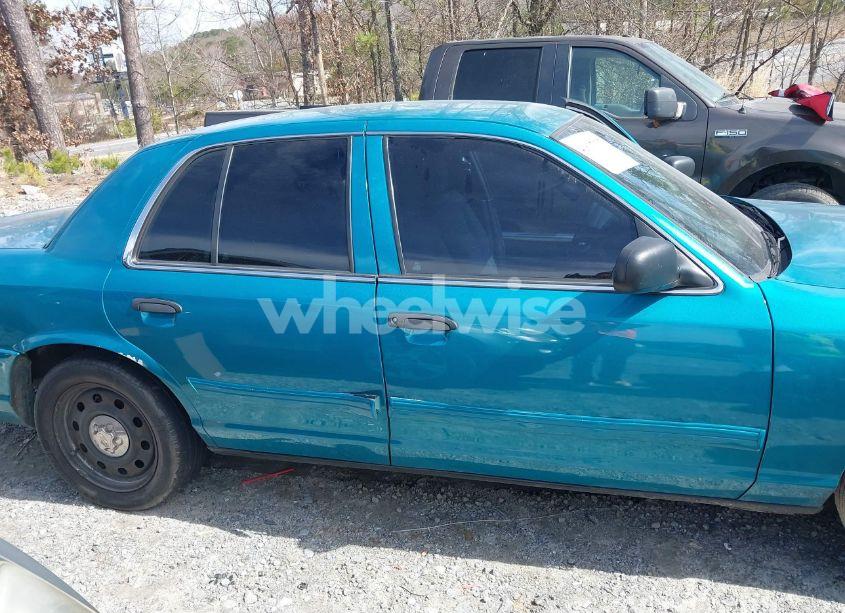 Photo 13 of 2010 Ford Crown VICTORIA POLICE/POLICE INTERCEPTOR (VIN 2FABP7BV2AX110675)