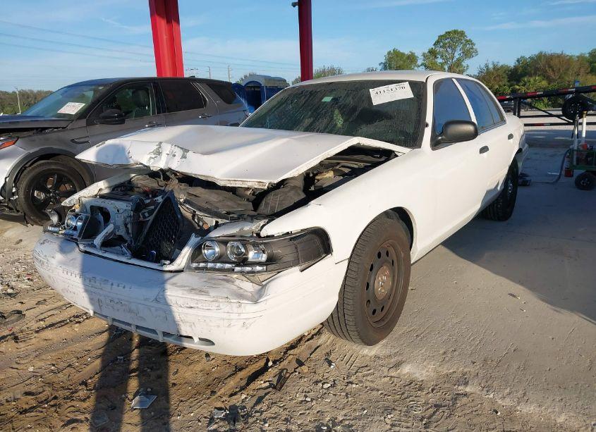 Photo 2 of 2010 Ford Crown VICTORIA POLICE/POLICE INTERCEPTOR (VIN 2FABP7BV4AX141555)