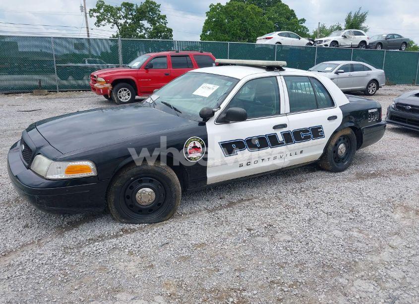 Photo 2 of 2011 Ford Crown VICTORIA POLICE INTERCEPTOR (VIN 2FABP7BV4BX101686)