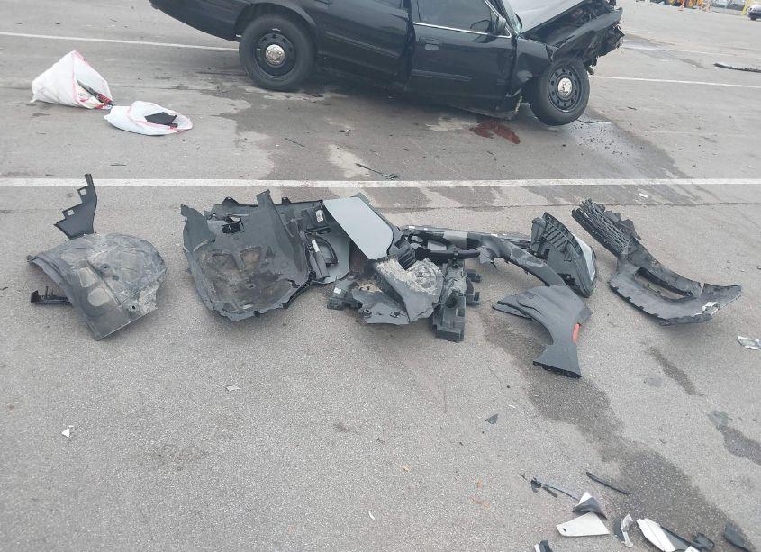 Photo 11 of 2011 Ford Crown VICTORIA POLICE INTERCEPTOR (VIN 2FABP7BV4BX111179)