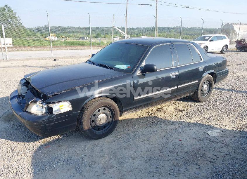 Photo 2 of 2011 Ford Crown VICTORIA POLICE (VIN 2FABP7BV4BX145364)