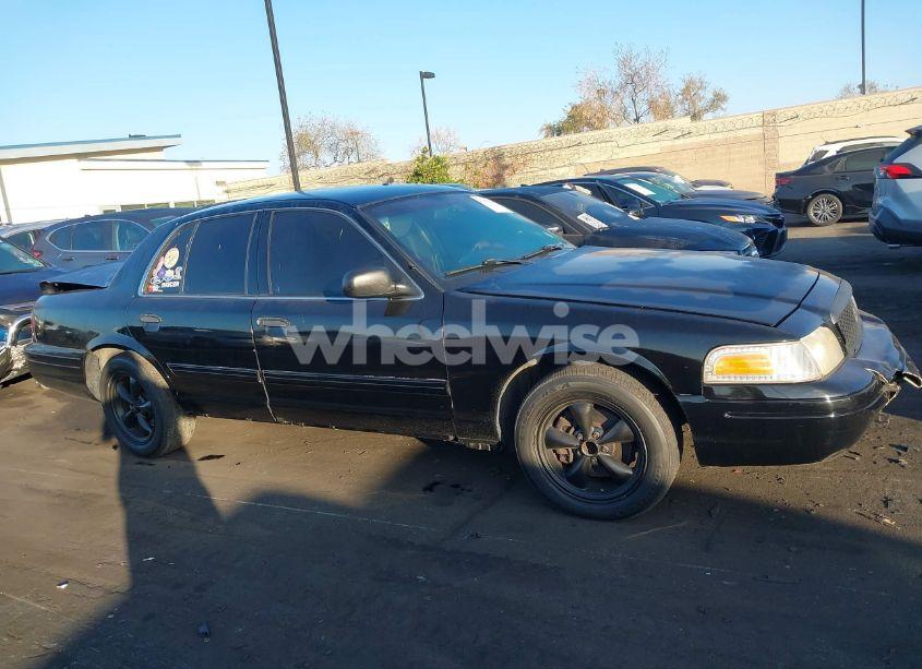 Photo 13 of 2011 Ford Crown VICTORIA POLICE INTERCEPTOR (VIN 2FABP7BV4BX175982)