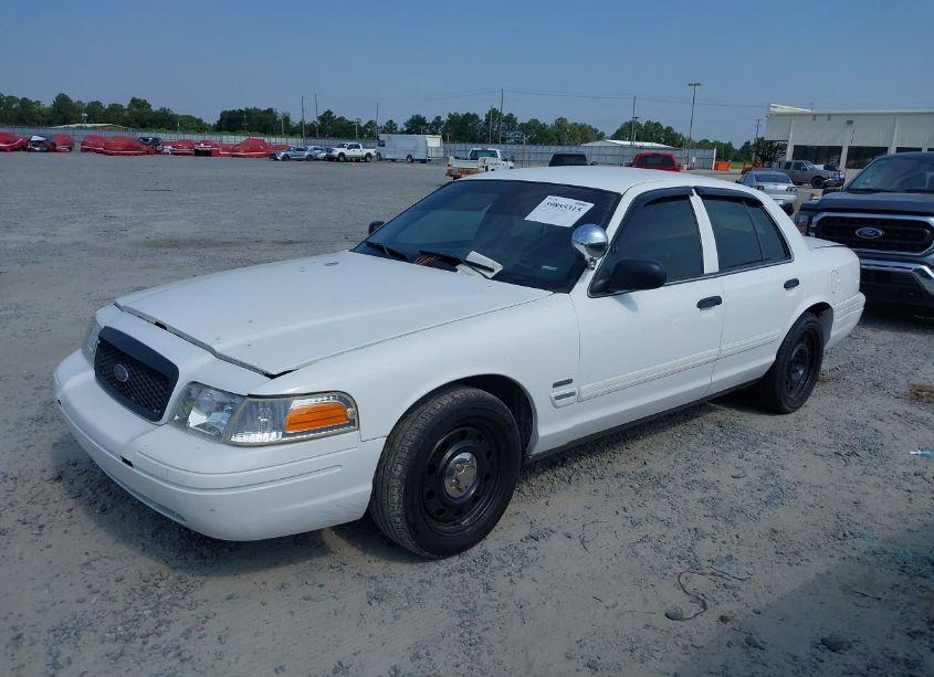 Photo 2 of 2011 Ford Crown VICTORIA POLICE INTERCEPTOR (VIN 2FABP7BV5BX181922)