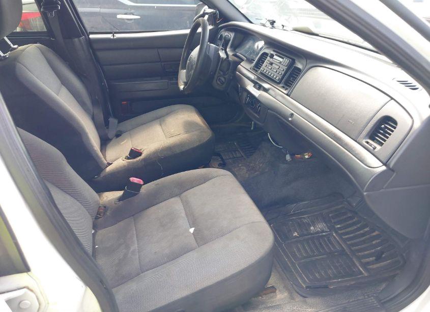 Photo 5 of 2011 Ford Crown VICTORIA POLICE INTERCEPTOR (VIN 2FABP7BV5BX181922)