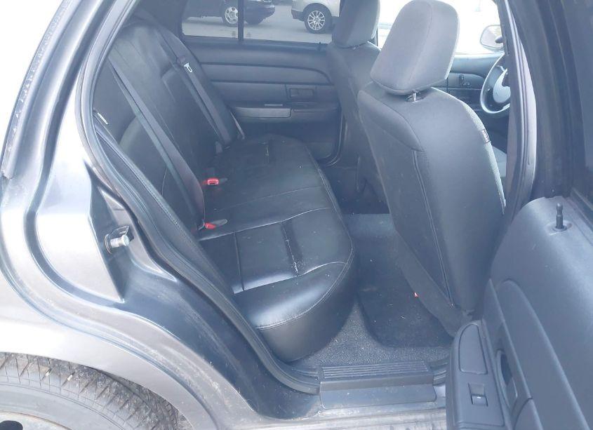 Photo 8 of 2010 Ford Crown VICTORIA POLICE/POLICE INTERCEPTOR (VIN 2FABP7BV7AX124362)