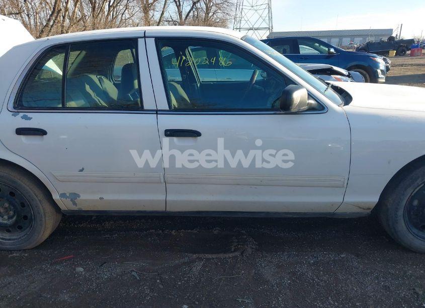 Photo 13 of 2010 Ford Crown VICTORIA POLICE/POLICE INTERCEPTOR (VIN 2FABP7BV7AX139945)