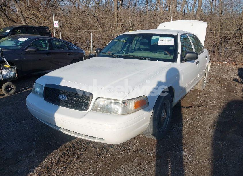 Photo 2 of 2010 Ford Crown VICTORIA POLICE/POLICE INTERCEPTOR (VIN 2FABP7BV7AX139945)