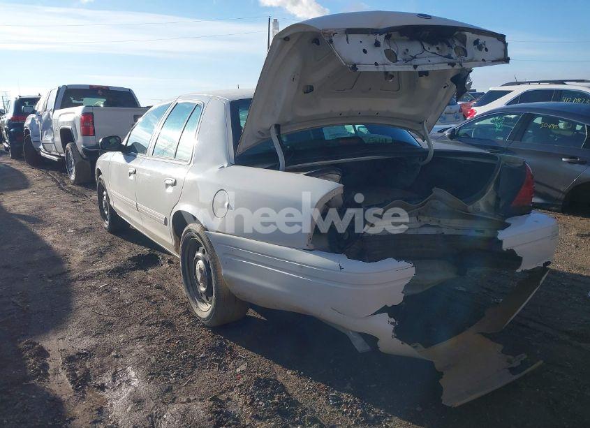Photo 3 of 2010 Ford Crown VICTORIA POLICE/POLICE INTERCEPTOR (VIN 2FABP7BV7AX139945)