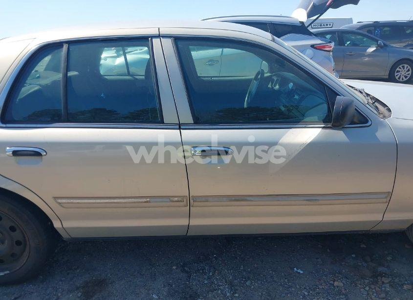 Photo 13 of 2011 Ford Crown VICTORIA POLICE (VIN 2FABP7BV7BX101777)