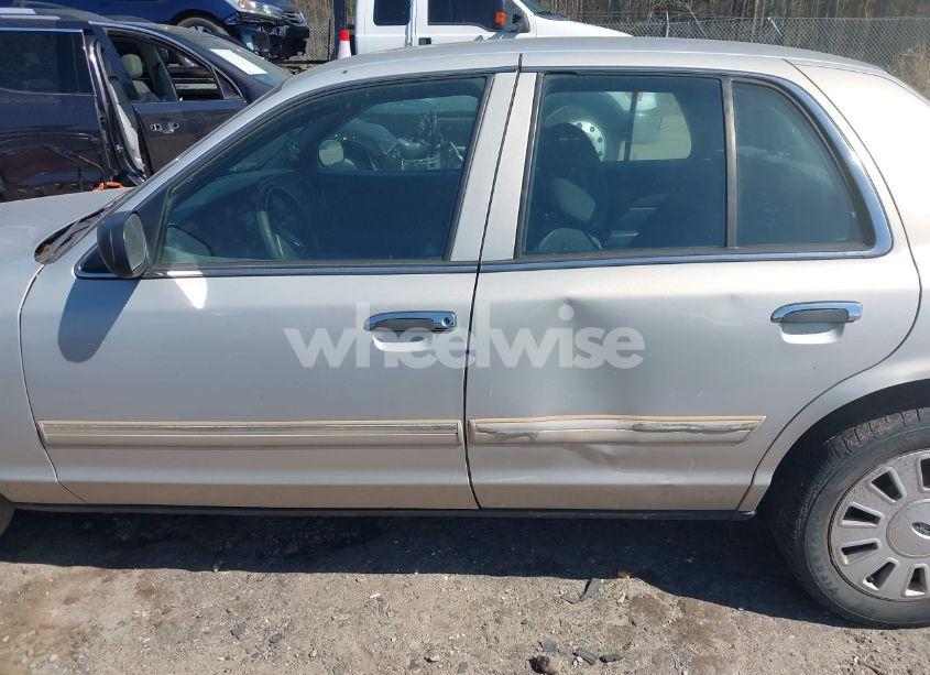 Photo 14 of 2011 Ford Crown VICTORIA POLICE (VIN 2FABP7BV7BX101777)