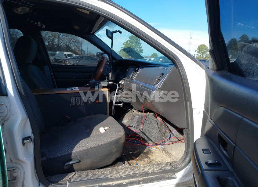 Photo 5 of 2011 Ford Crown VICTORIA POLICE INTERCEPTOR (VIN 2FABP7BV8BX108690)