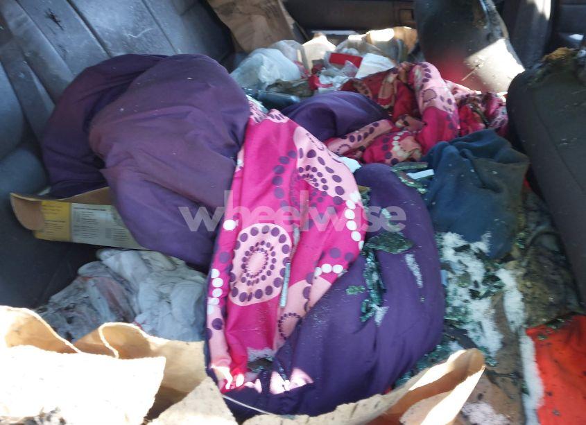 Photo 8 of 2011 Ford Crown VICTORIA POLICE INTERCEPTOR (VIN 2FABP7BV8BX112349)